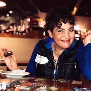 Meet your Posher, Crystal